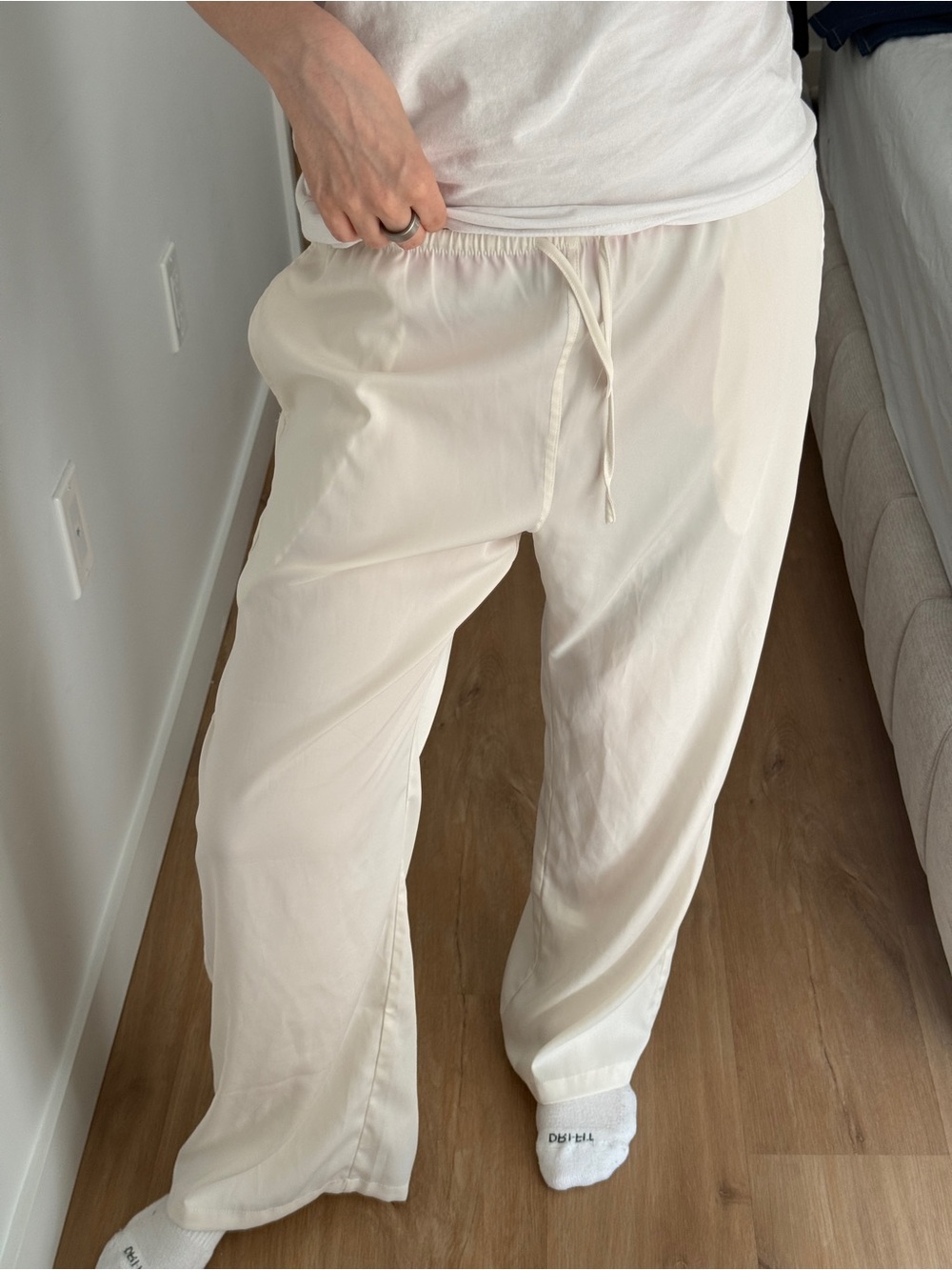 Relaxed Drawstring Pants in Cream